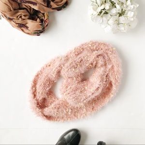 - 3/$20 EMANUEL GERALDO Pink infinity scarf